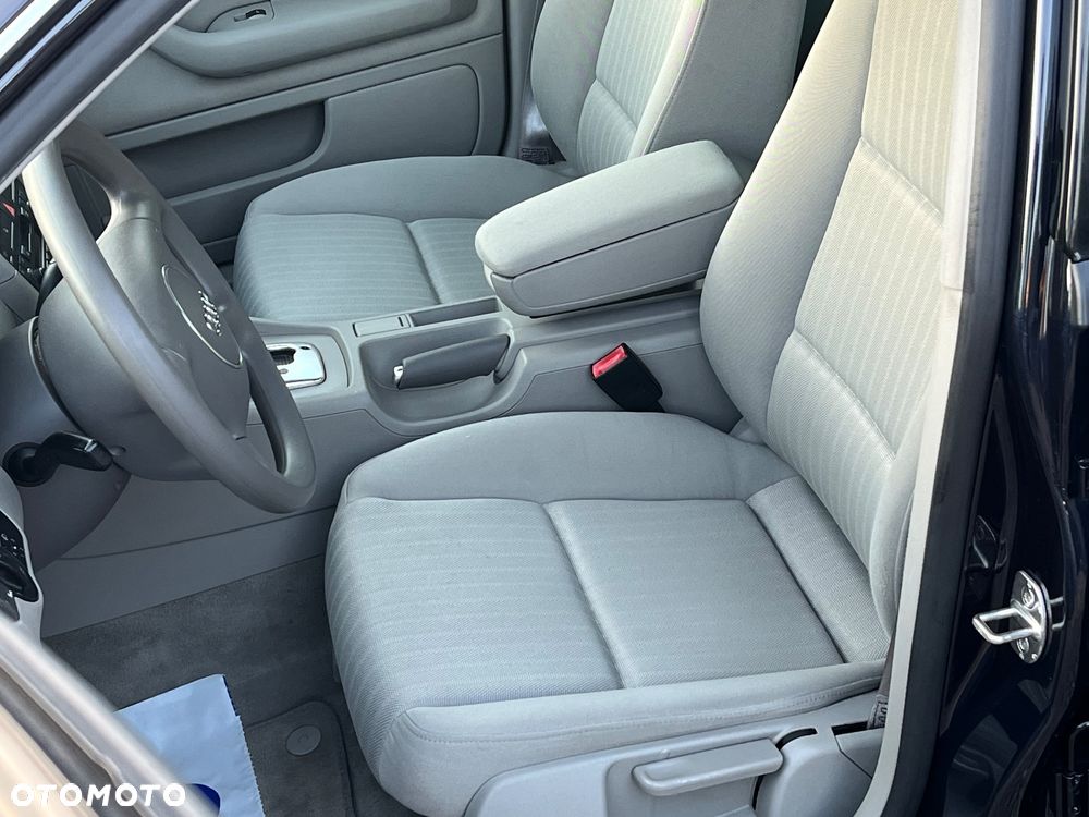 Audi A4 Limousine - 24