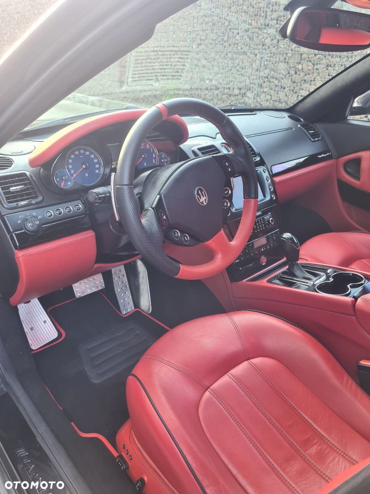 Maserati Quattroporte - 3