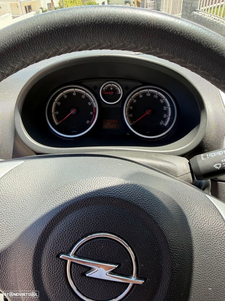 Opel Corsa 1.2 Go! FlexFuel - 9