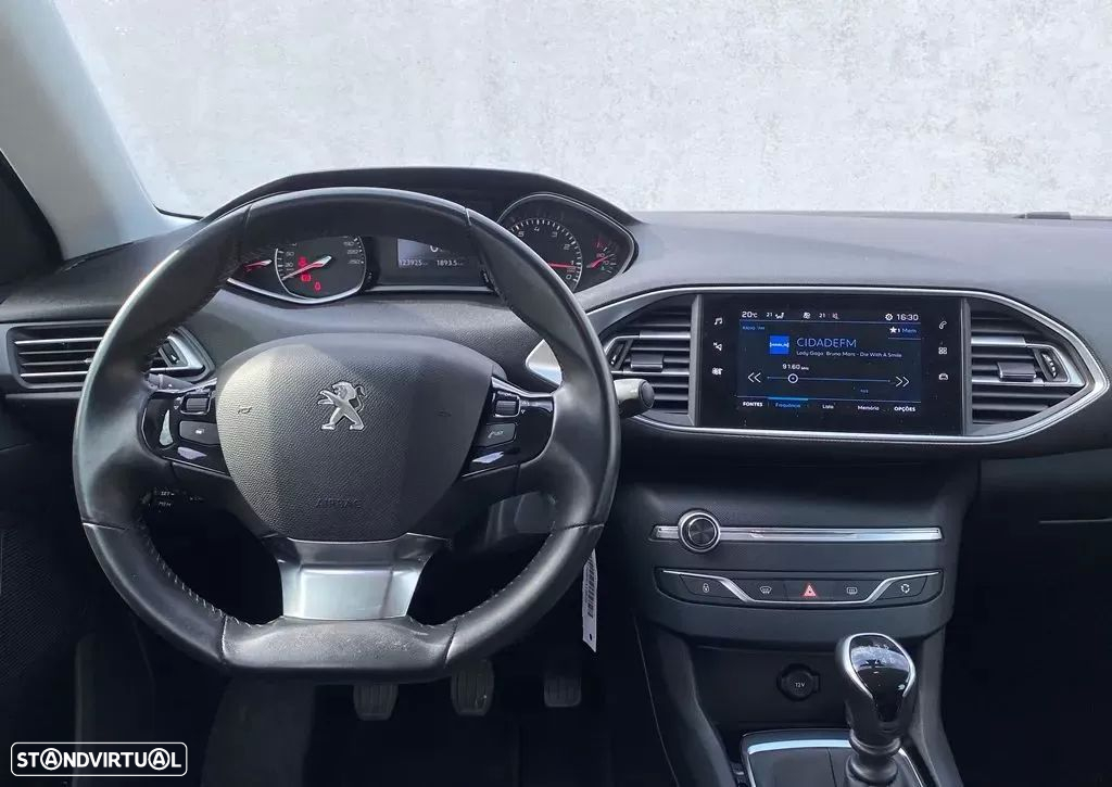 Peugeot 308 SW 1.2 PureTech Style - 13