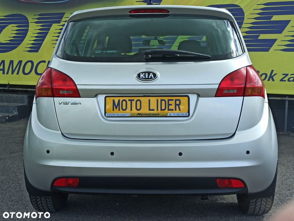 Kia Venga - 5