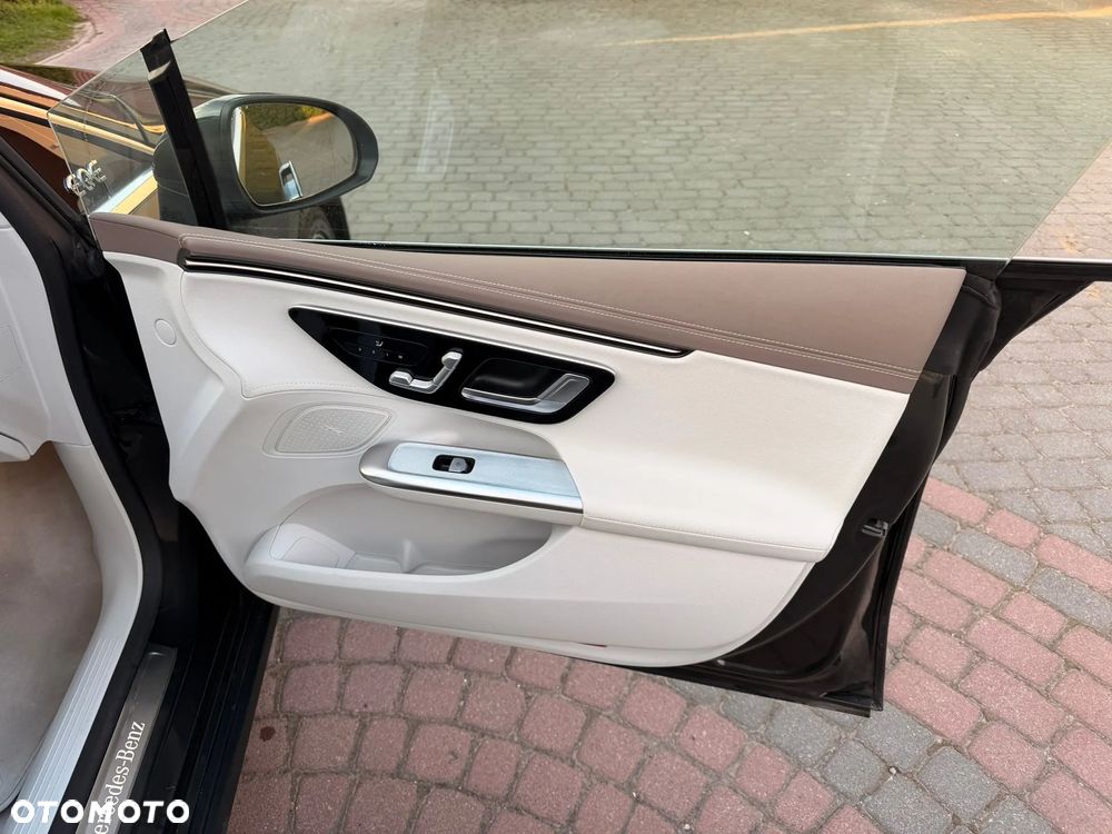 Mercedes-Benz EQE 300 90.5kWh Electric Art - 23
