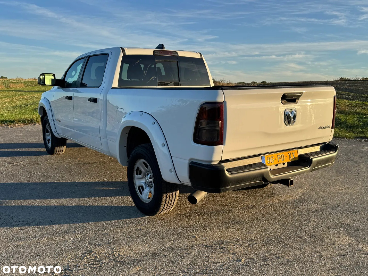 Dodge RAM 1500 5.7 4x4 - 6