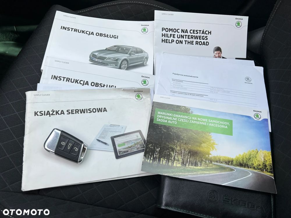 Skoda Superb 2.0 TDI Style DSG - 36