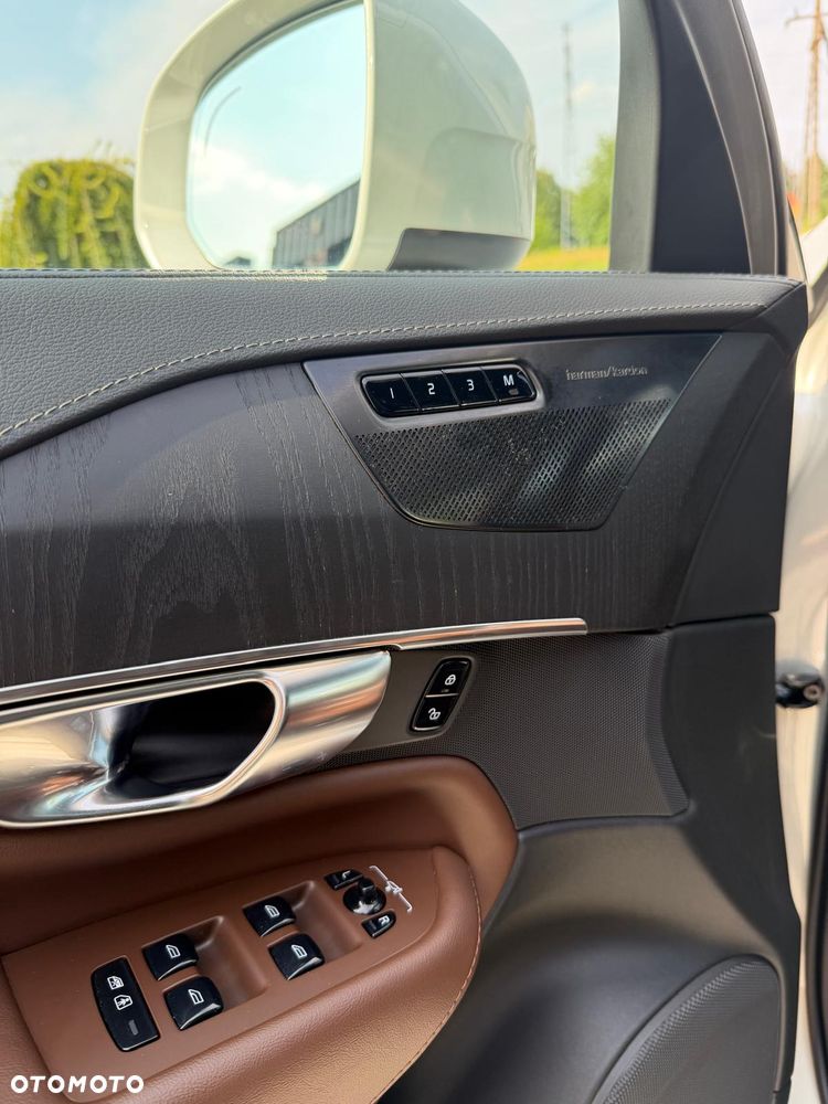 Volvo XC 90 - 16