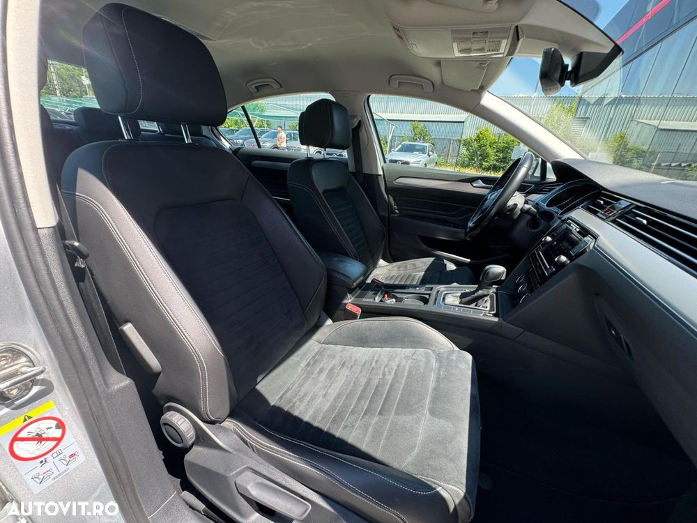 Volkswagen Passat 2.0 TDI DSG Highline - 16