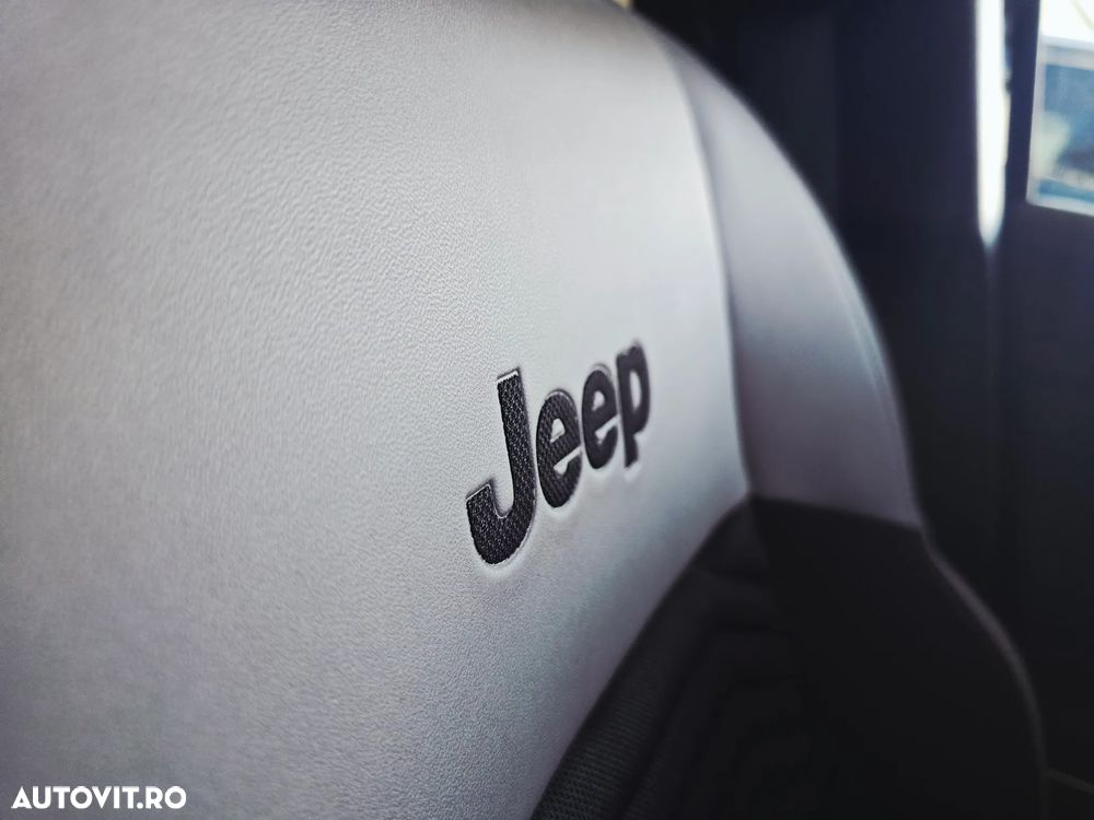 Jeep Compass 1.2 e-Hybrid DCT6 First Edition - 17