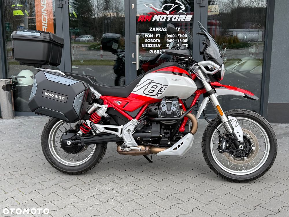 Moto Guzzi V85 - 3