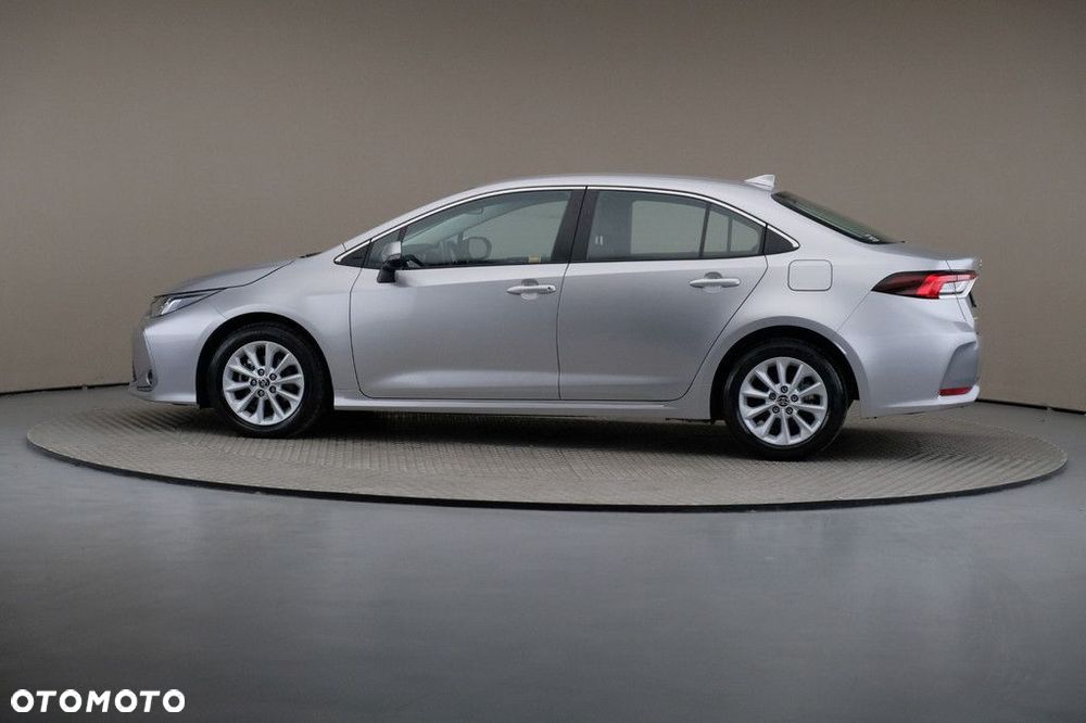 Toyota Corolla - 4