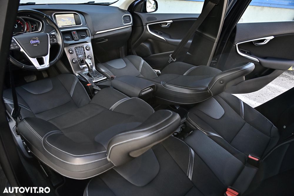 Volvo V40 D3 Geartronic - 17