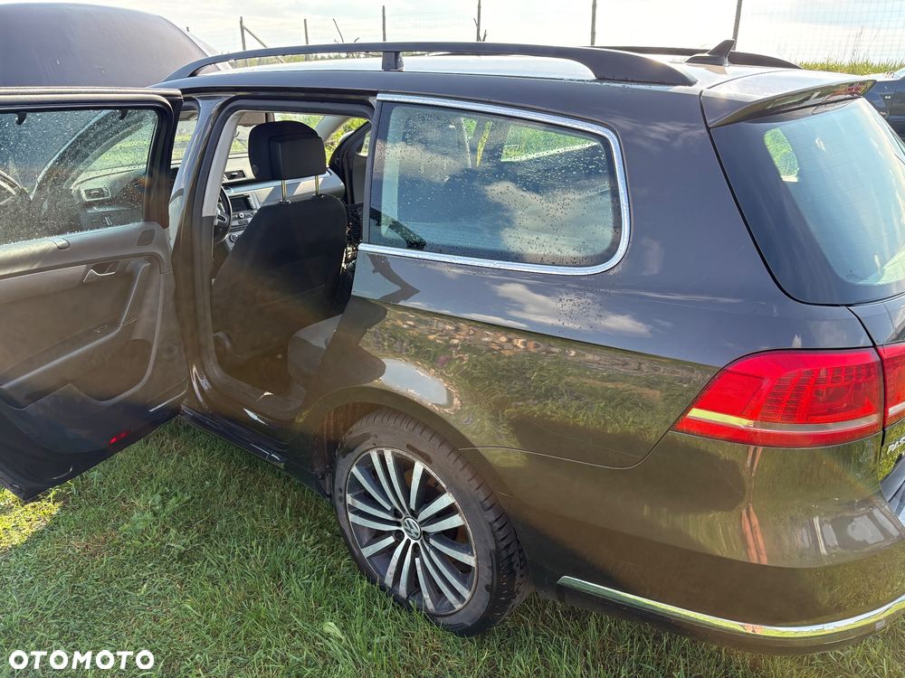 Volkswagen Passat 2.0 TDI Comfortline DSG - 19