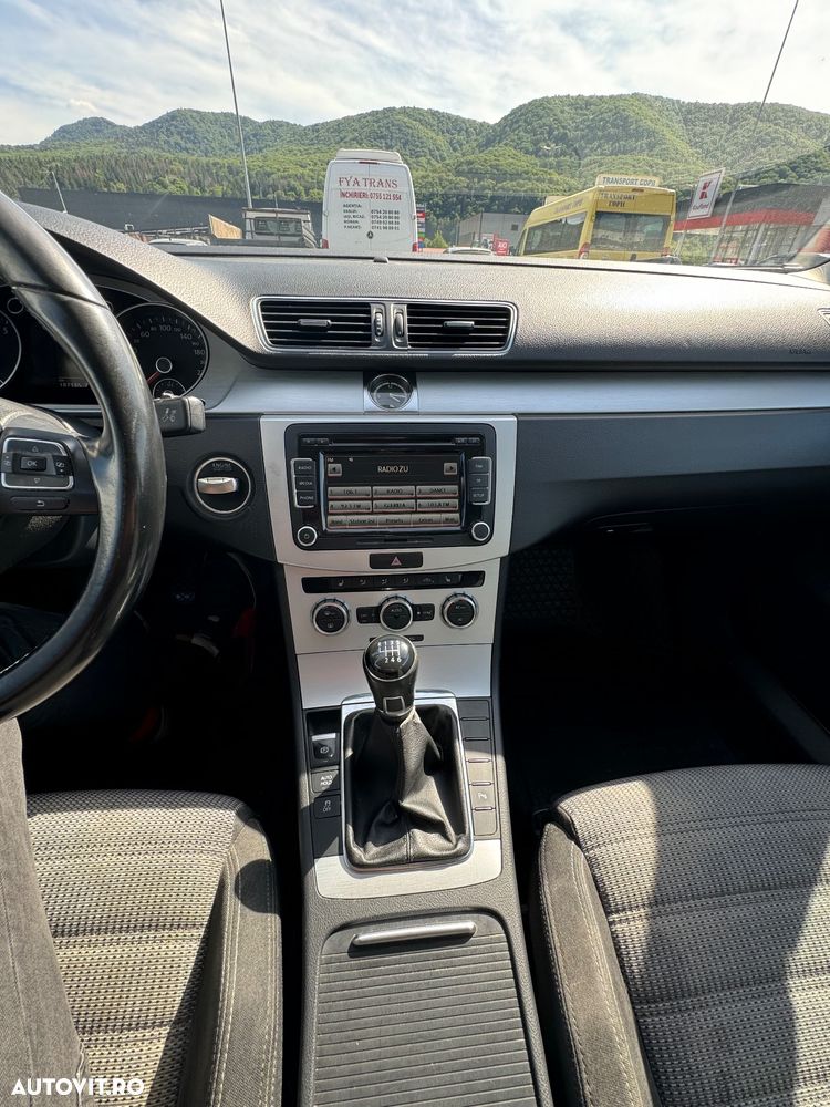 Volkswagen Passat CC - 8