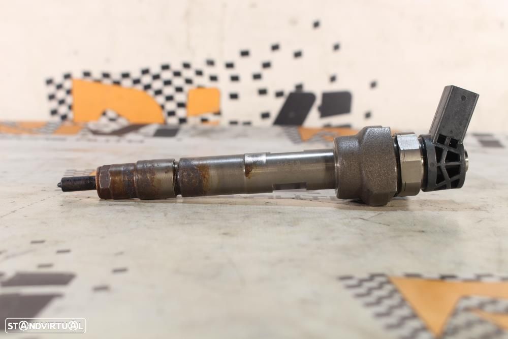 Injetor Bmw 1 (F20)  13537810702 / 7810702 / 0445110478 - 5