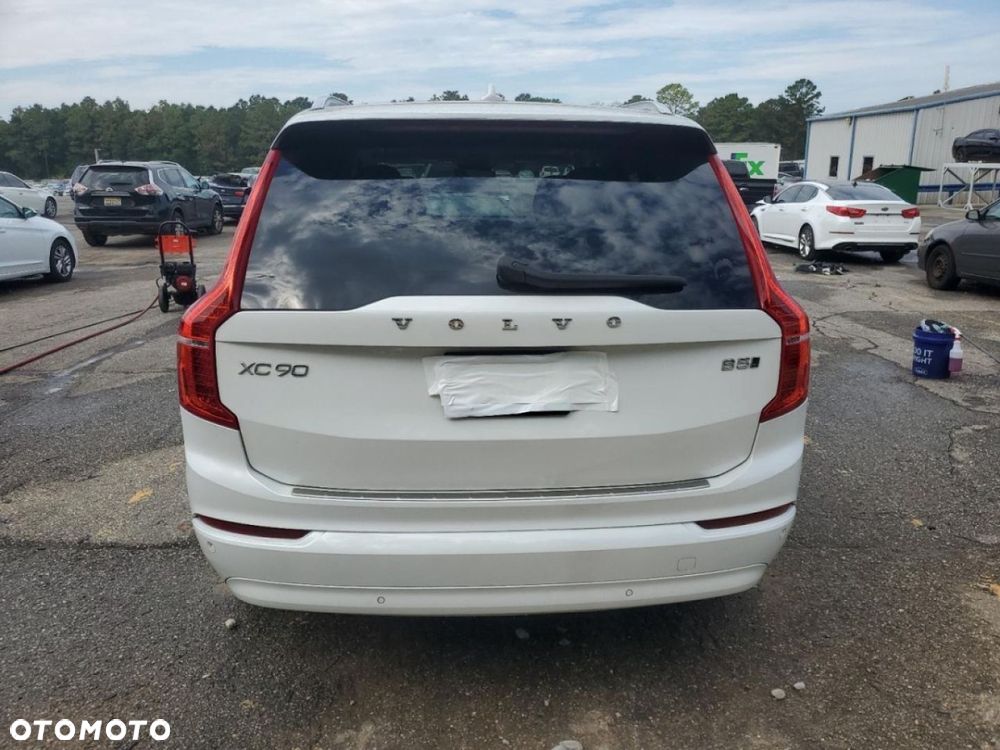 Volvo XC 90 - 5