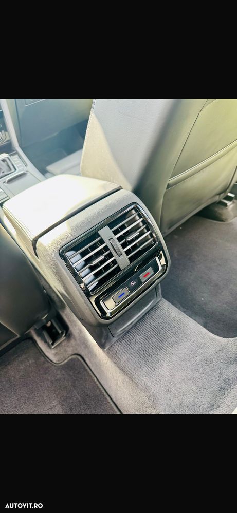Volkswagen Passat - 20