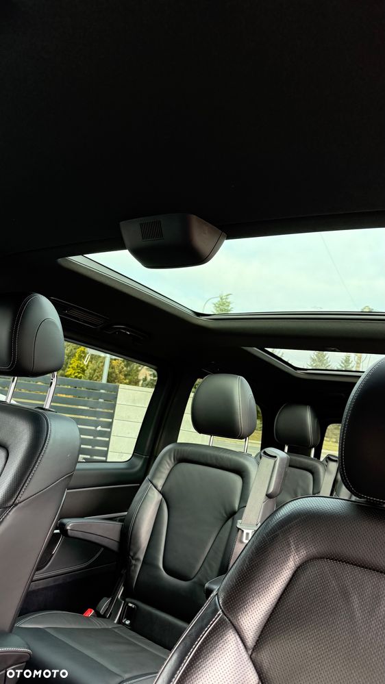 Mercedes-Benz Klasa V - 19