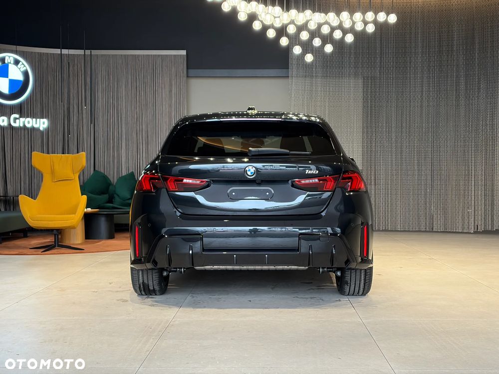 BMW Seria 1 120i - 9