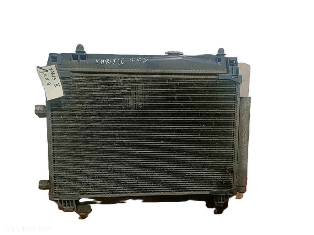 TOYOTA YARSI II 05-11 1,0 B CHŁODNICA WODY + WENTYLATOR * - 1
