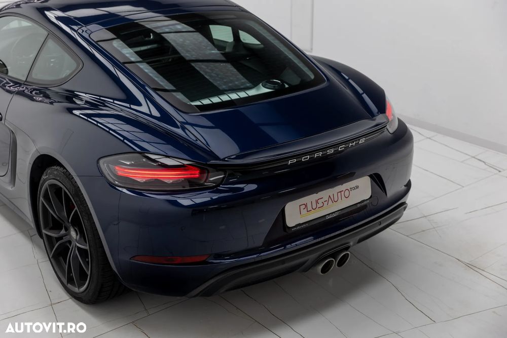 Porsche Cayman PDK - 16