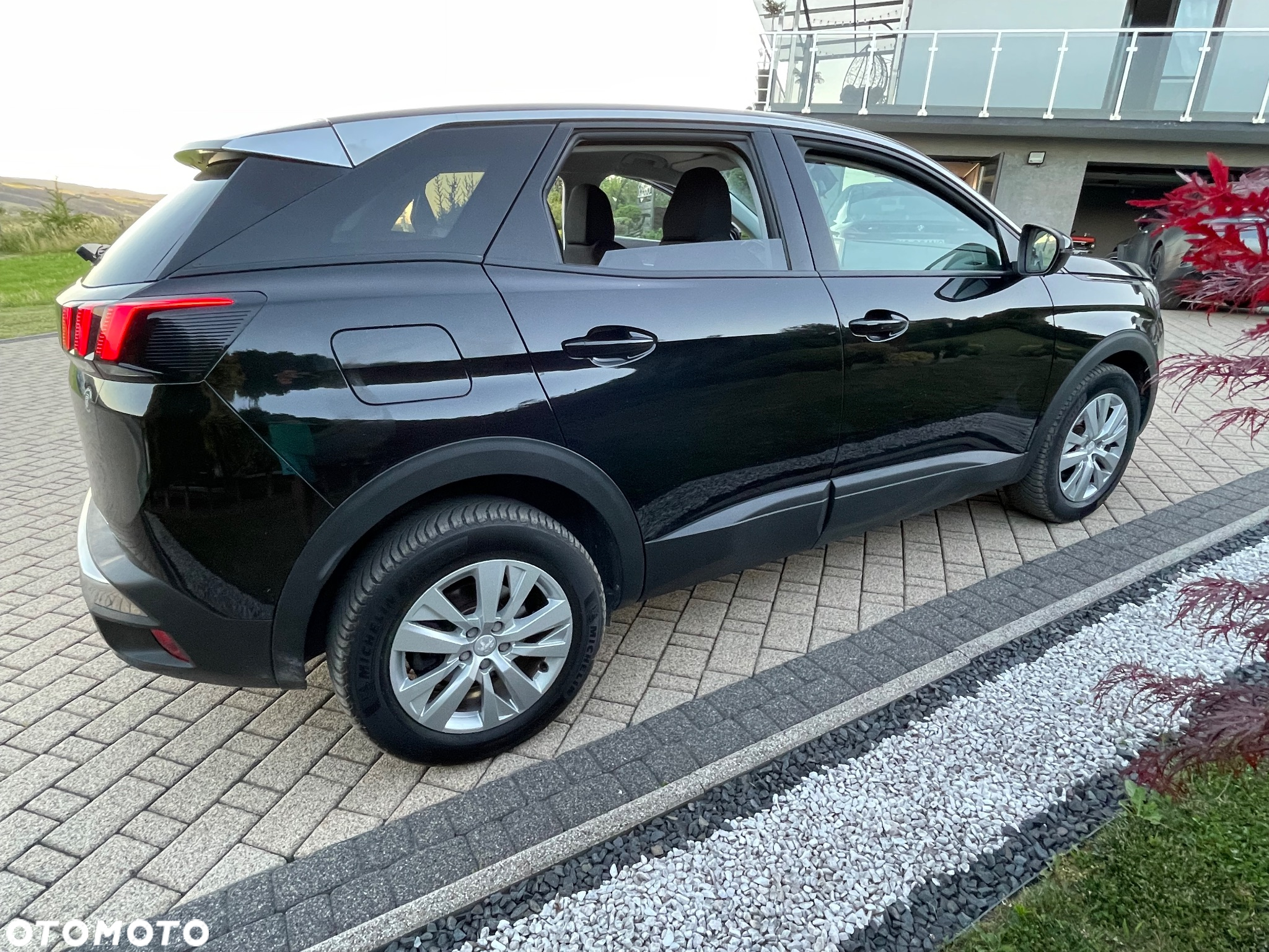 Peugeot 3008 1.5 BlueHDi Active Pack S&S EAT8 - 11