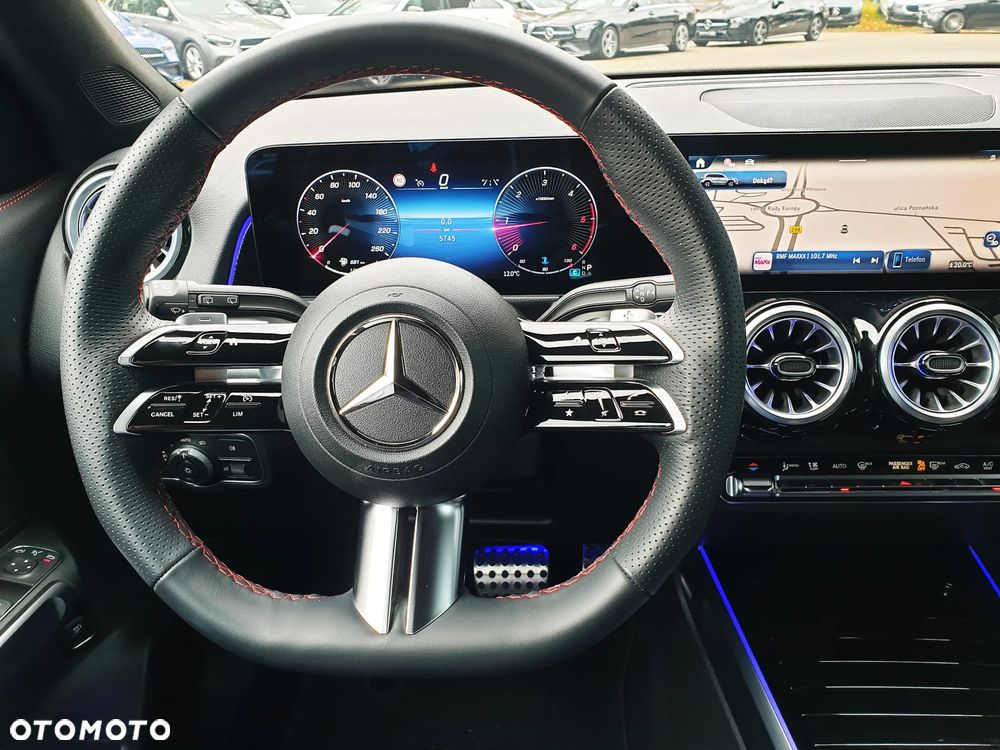 Mercedes-Benz GLB 220 d 4-Matic AMG Line 8G-DCT - 26