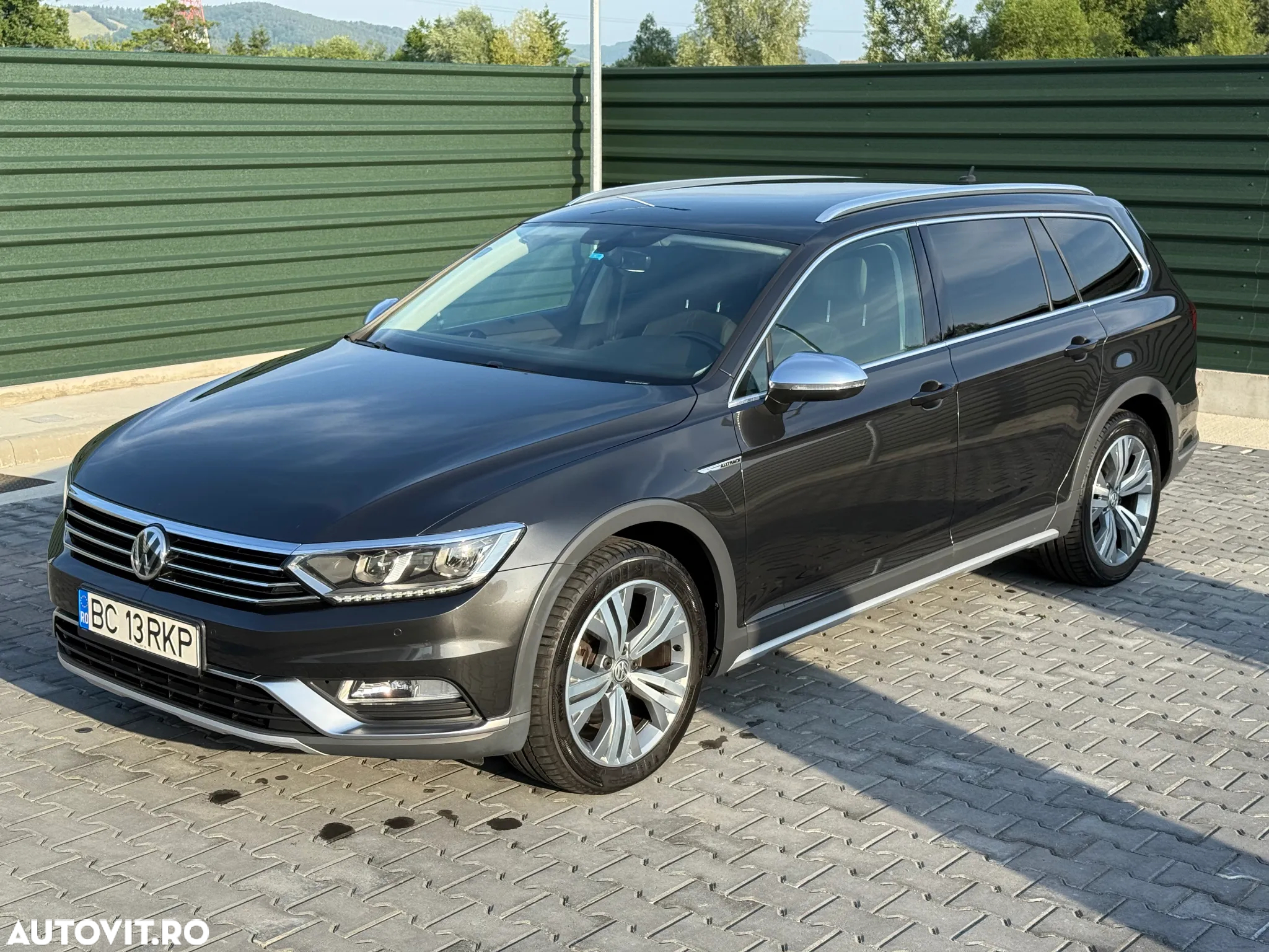 Volkswagen Passat Alltrack 2.0 TDI DSG 4Motion - 2