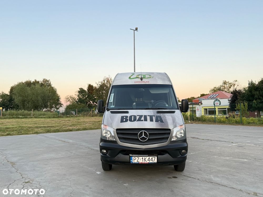 Mercedes-Benz Sprinter - 11