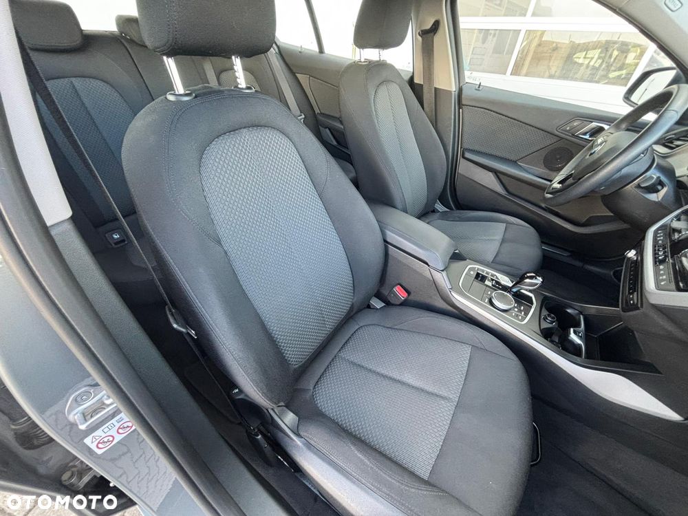 BMW Seria 1 118i Advantage - 23