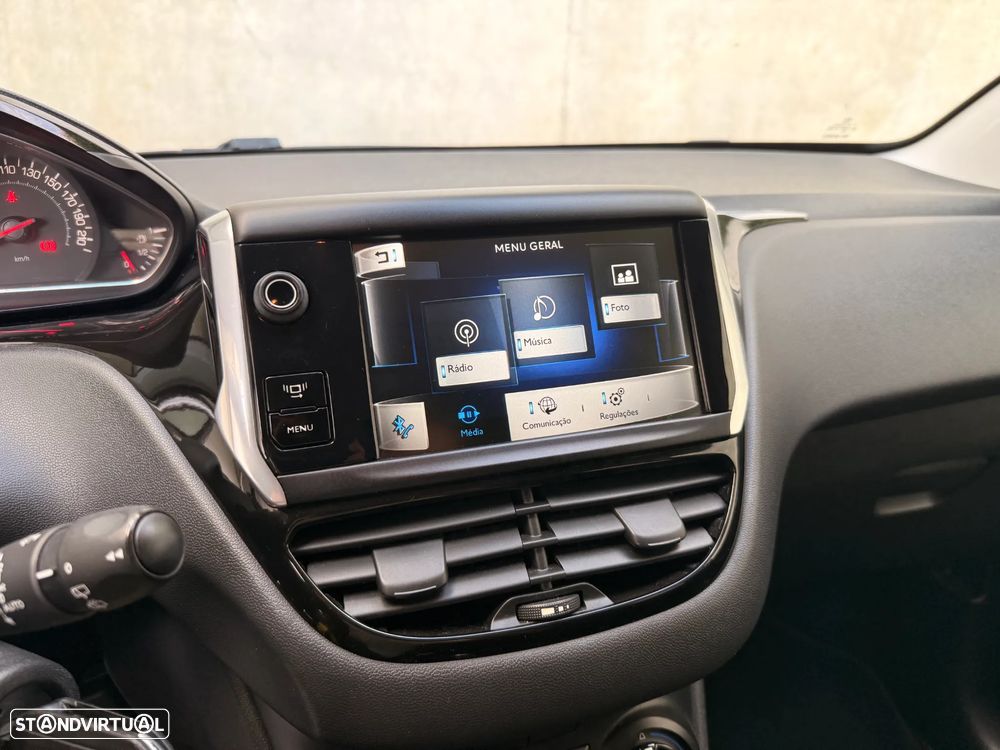 Peugeot 208 1.2 VTi Active - 21