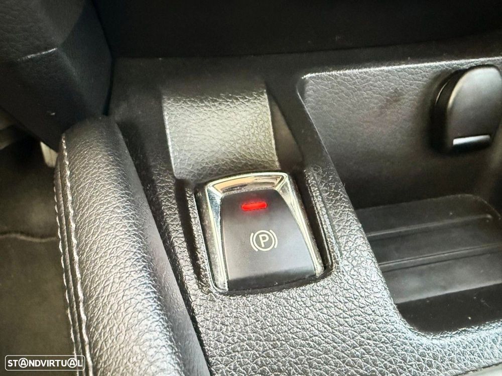 Nissan Qashqai 1.5 dCi N-Connecta - 35
