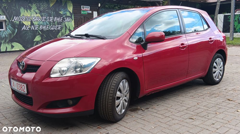 Toyota Auris 1.6 VVT-i Luna - 2