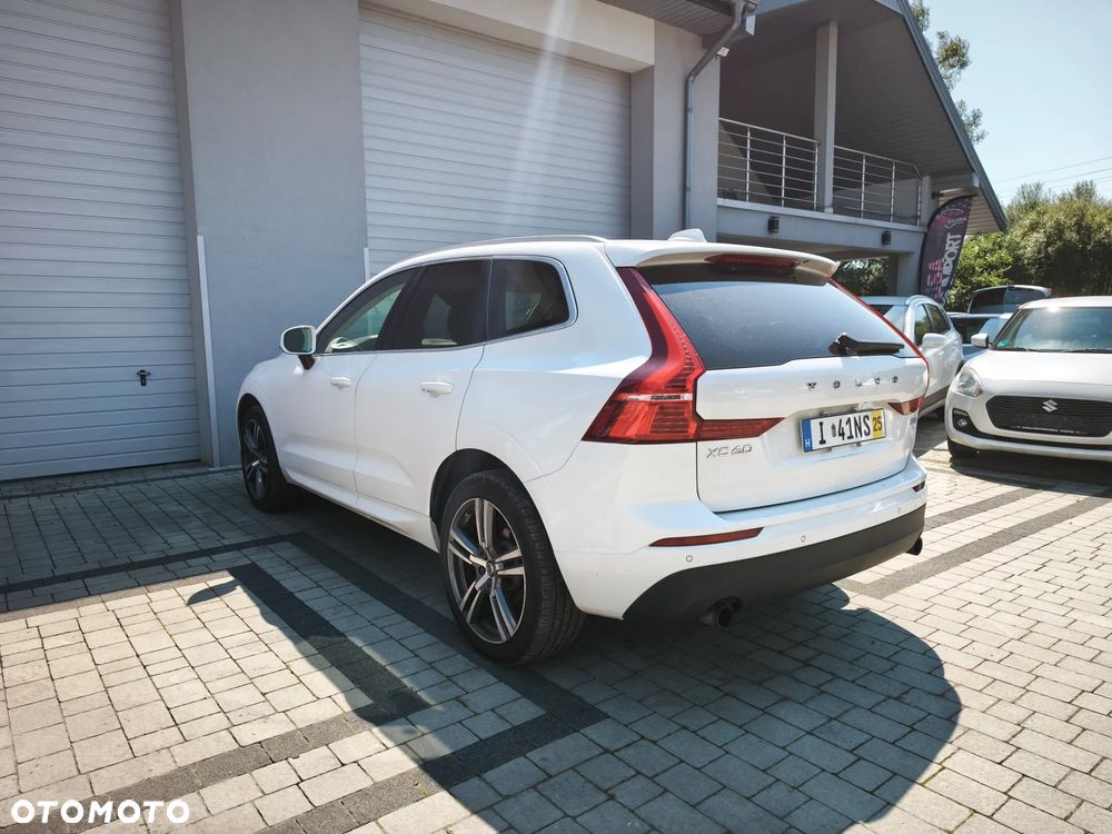 Volvo XC 90 T5 AWD Geartronic Momentum Pro - 3