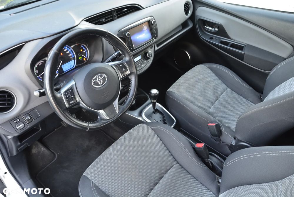 Toyota Yaris Hybrid 1.5 VVT-i Comfort - 11
