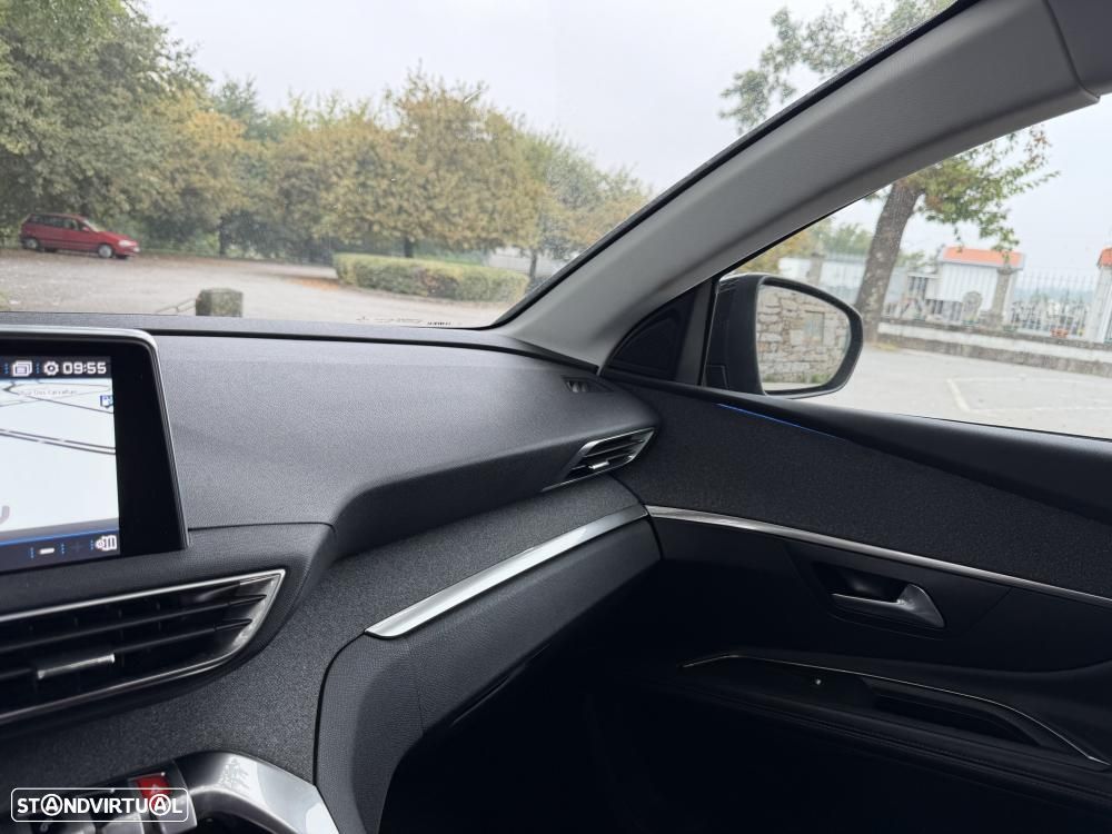 Peugeot 3008 1.6 BlueHDi Allure EAT6 J18 - 22
