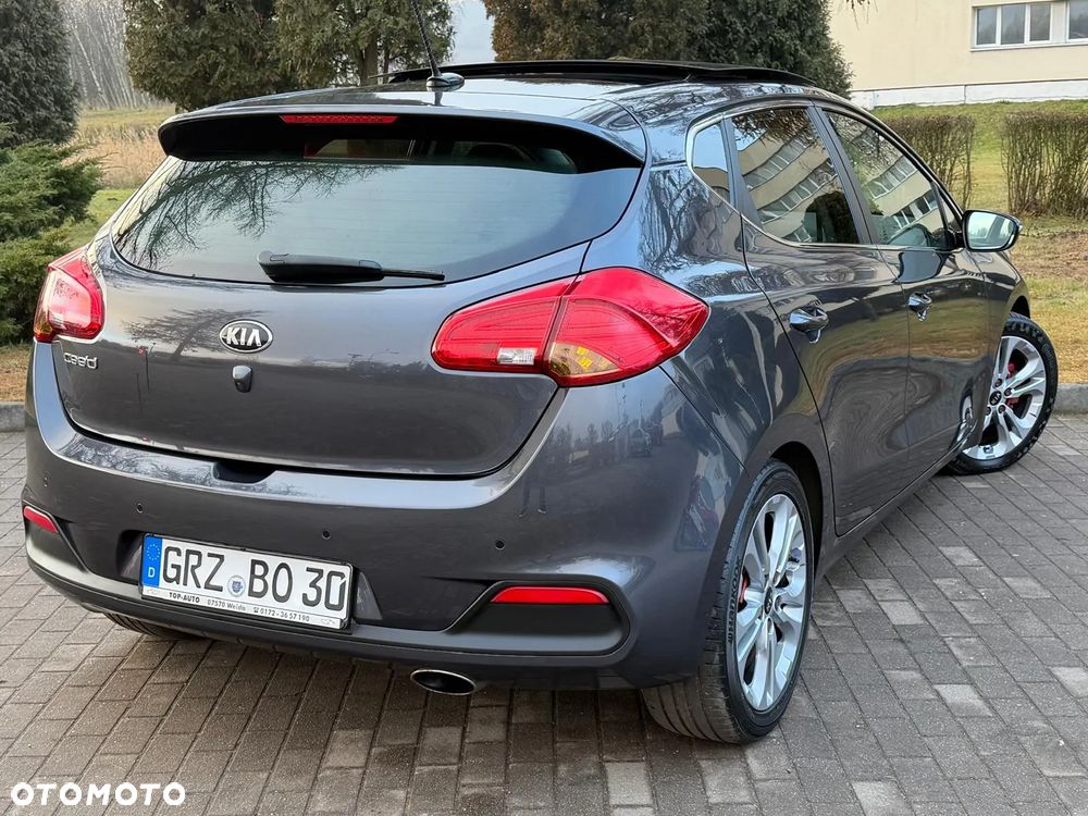Kia Ceed 1.6 GDI DCT Platinum Edition - 17