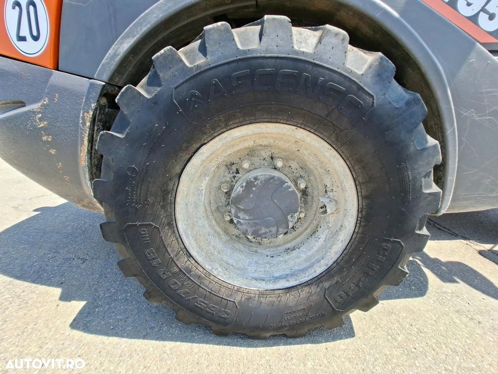Hitachi ZW95-6C  4x4 - 14