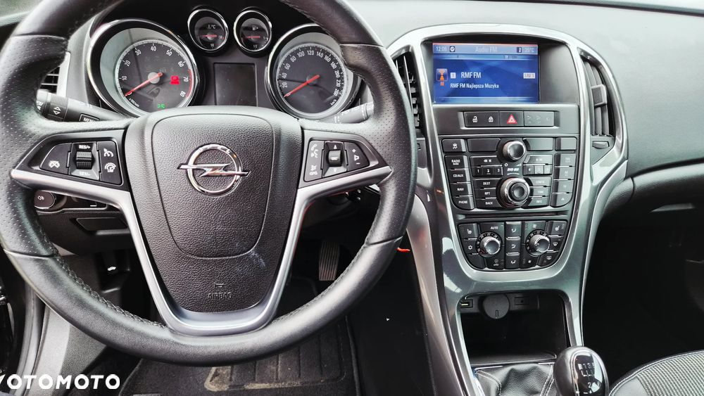 Opel Astra 1.4 T Cosmo - 17