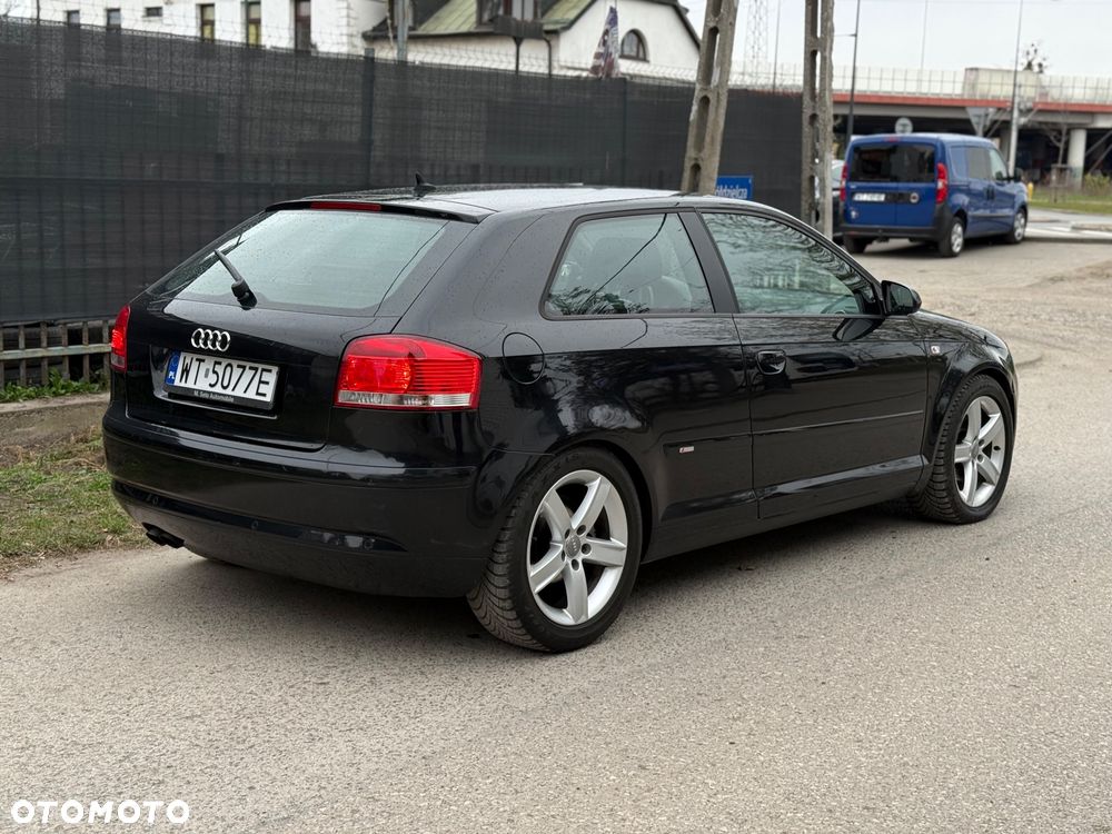 Audi A3 3-drzwiowe 2.0 TDI DPF Ambition S tronic - 4