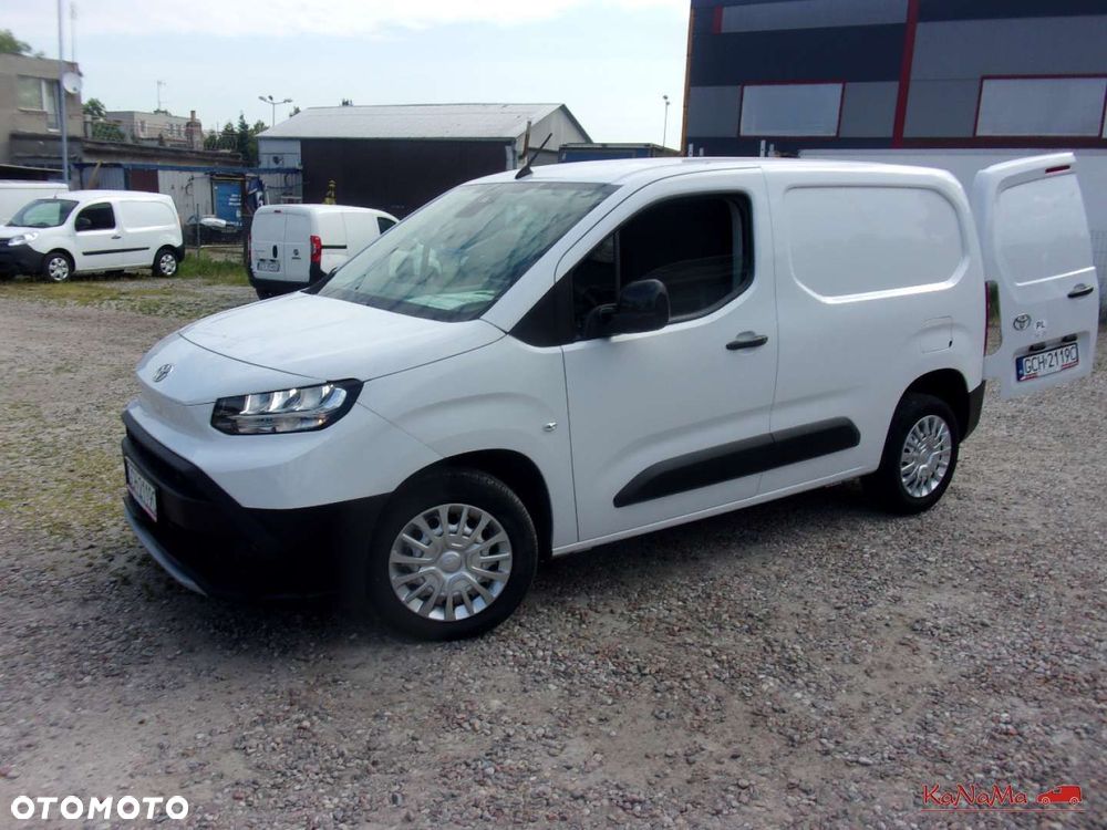 Toyota Proace City - 8