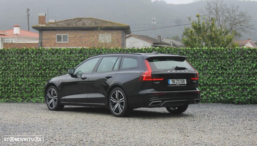 Volvo V60 2.0 T8 AWD TE R-Design - 4