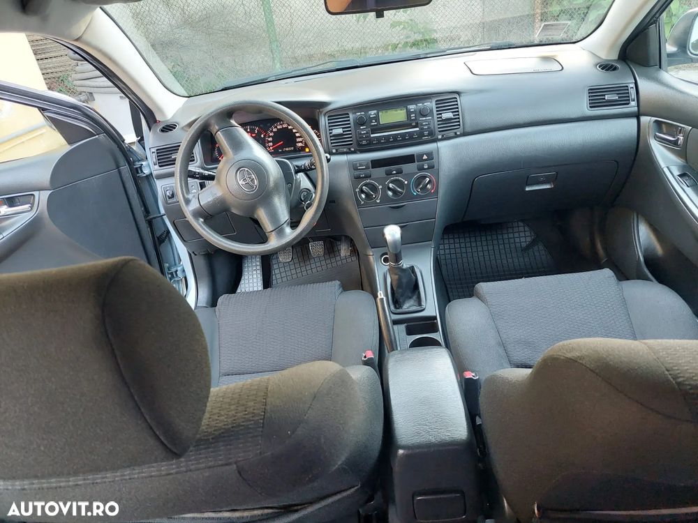 Toyota Corolla - 1
