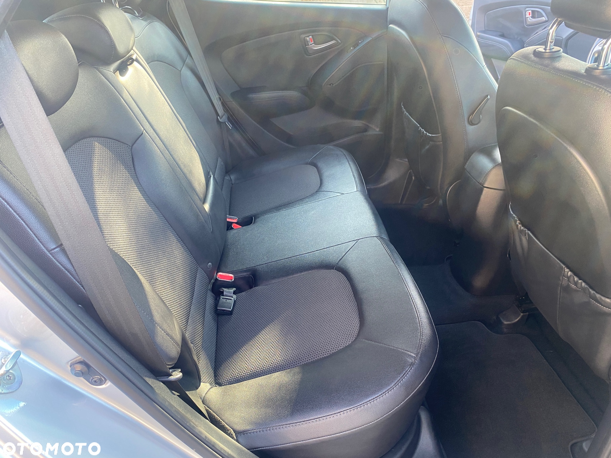 Hyundai ix35 2.0 CRDi 4WD Automatik Fifa World Cup Gold Edition - 24