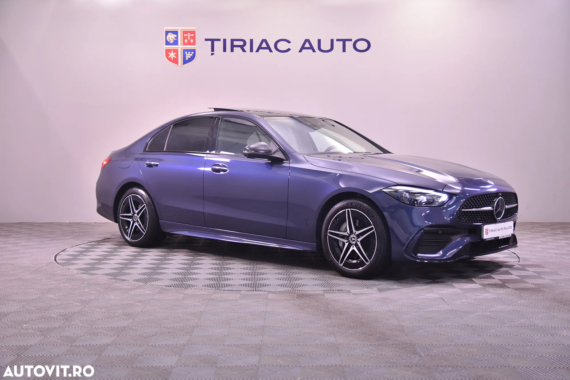 Mercedes-Benz C 400 e 4Matic 9G-TRONIC AMG Line - 7