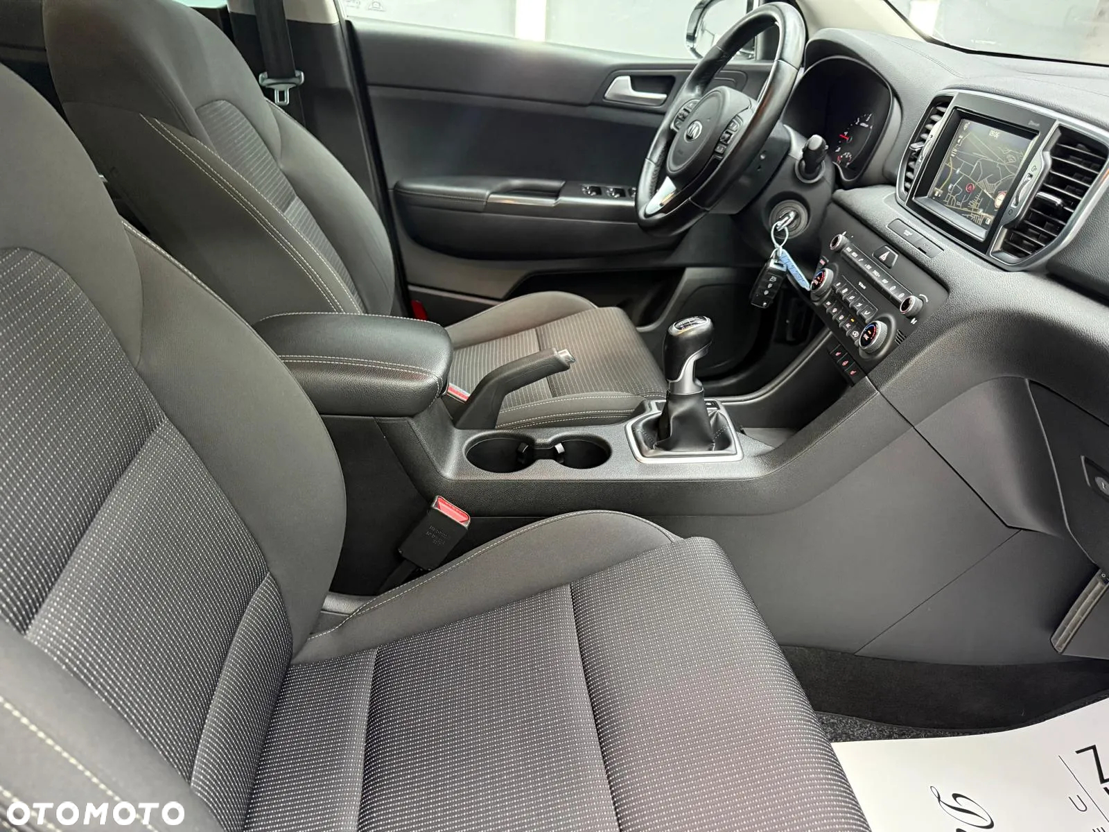 Kia Sportage 1.7 CRDI Business Line L 2WD - 33
