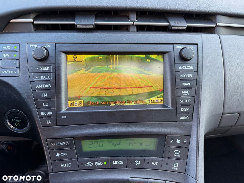 Toyota Prius (Hybrid) Executive - 15