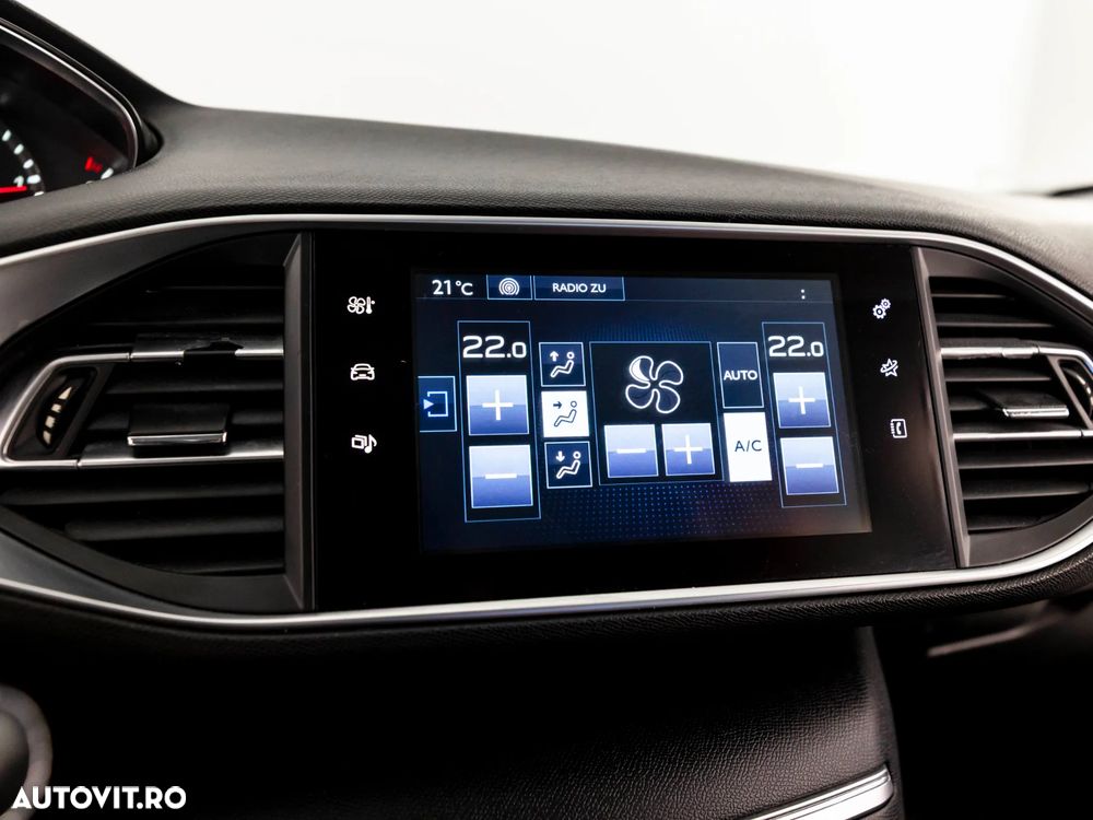 Peugeot 308 1.6 HDI FAP Allure - 9