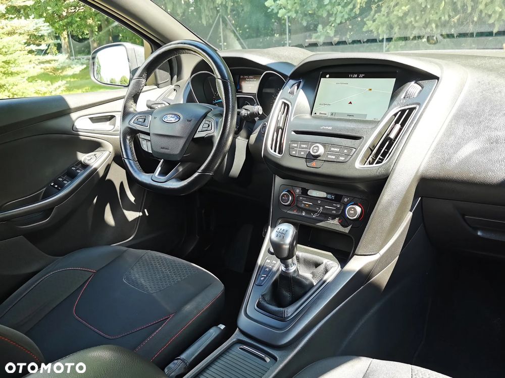 Ford Focus 1.5 EcoBoost ST-Line Black ASS - 18