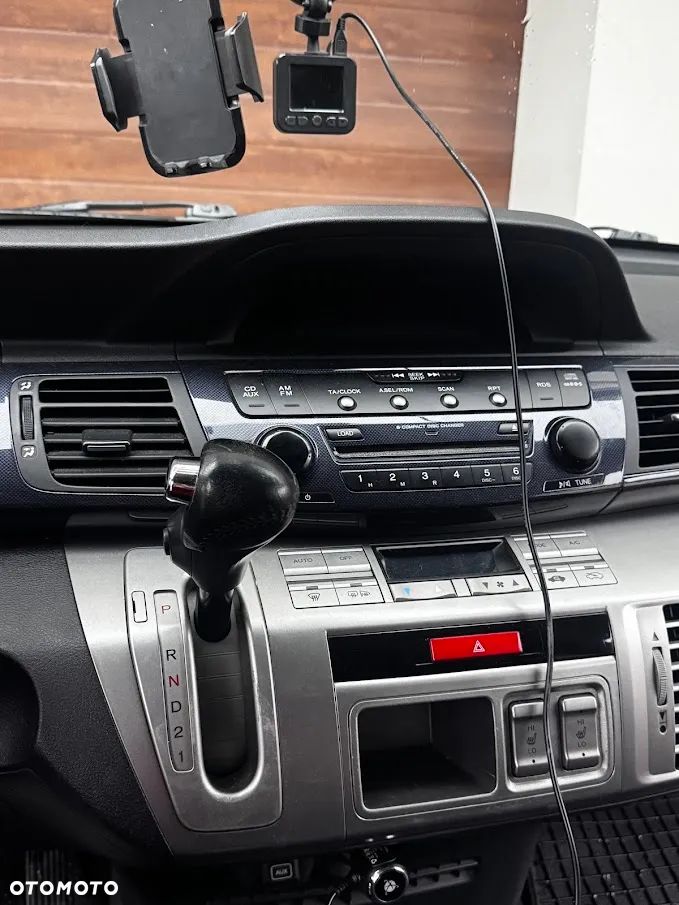 Honda FR-V 1.8 Executive - 6