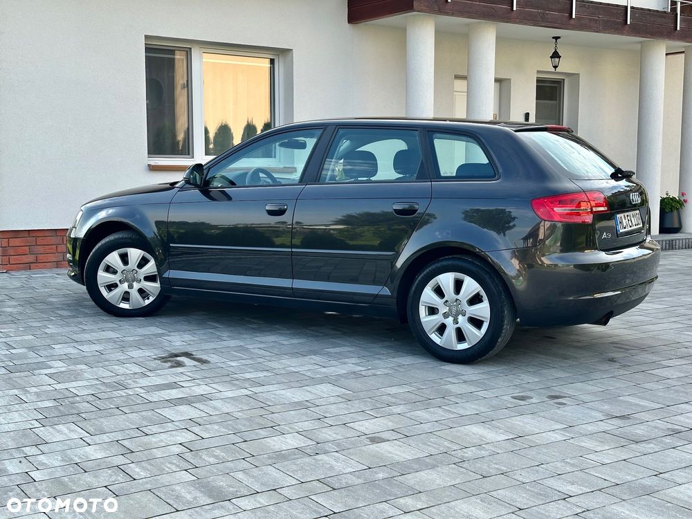 Audi A3 Sportback 1.6 Ambition - 13