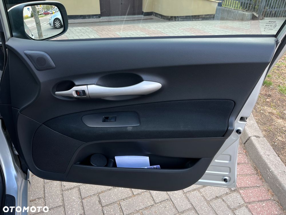 Toyota Auris 1.4 D-4D - 13